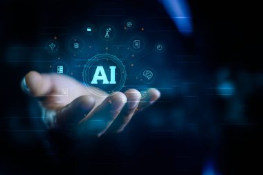 Ai Tech, Arama Motoru optimizasyon-SEO konsepti. İş adamı yapay zekayla sanal küresel internet ağları gösteriyor. Fütürist sanal ekranda web 3.0 için Ai veri analizi ve Yönetim Sistemi.