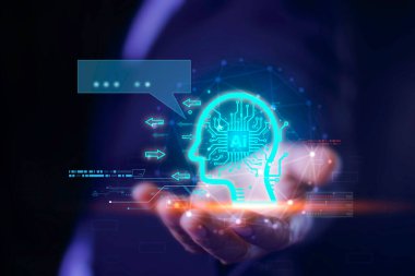 Yapay Zeka Makinesi analiz için öğreniyor. Yönetim sistemine yapay zeka kodu kullanılıyor. Simge, yapay zekanın insan beyniyle değişimini temsil ediyor. yenilikçi geleceksel bağlantı.