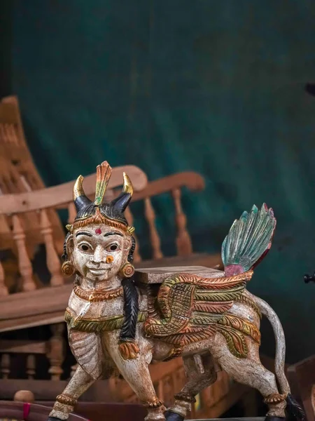 Вибірковий Фокус Статуї Індійської Богині Яка Зроблена Цілим Тілом Тварин — стокове фото