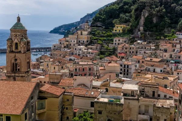 Pohled Město Amalfi Věží Katedrály Ondřeje Salerna Kampánie Itálie — Stock fotografie
