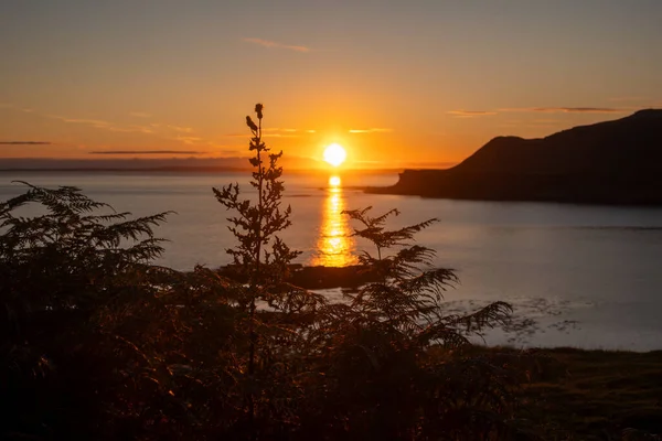 Sonnenuntergang Von Calgary Nach Treshnish Isle Mull Innere Hebriden Schottland Stockbild