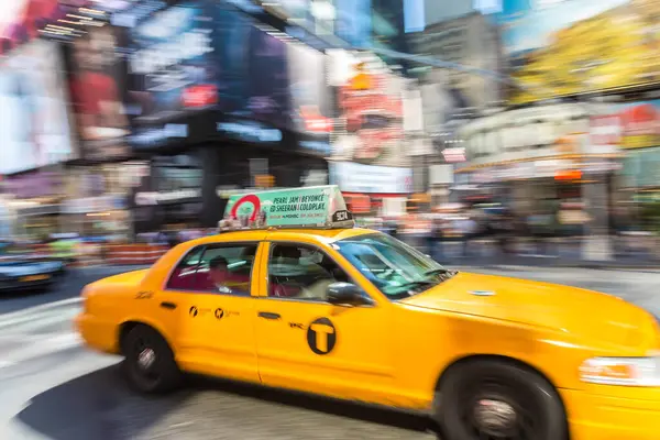 Yellow Taxi Times Square Central Manhattan New York Usa — Stock Photo, Image
