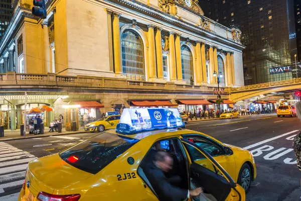Táxi Fora Grand Central Station Central Manhattan New York Usa Imagens Royalty-Free