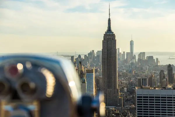 Telescópio Operado Por Moedas Vista Para Empire State Building Manhattan Imagens Royalty-Free