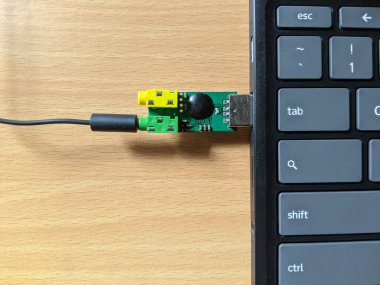 Dış usb ses kartı bilgisayara bağlandı