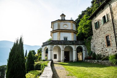 Morcote, Ticino, İsviçre - 21 Mayıs 2022 - Chiesa di Santa Maria del Sasso