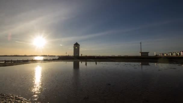 Timelapse Sun Setting Brightlingsea Beach Essex — Stock Video