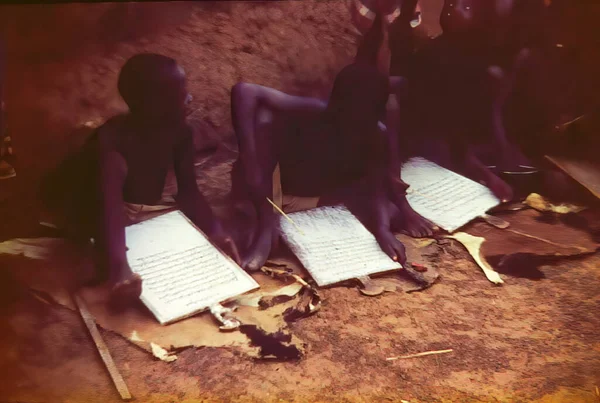 Enfants Africains Apprenant Écrire Yendi Ghana 1959 — Photo