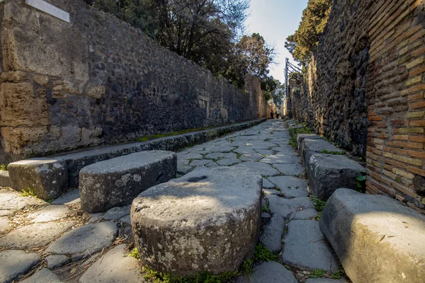Βηματίζοντας Πέτρες Στους Δρόμους Της Αρχαίας Ρωμαϊκής Πόλης Της Πομπηίας — Φωτογραφία Αρχείου