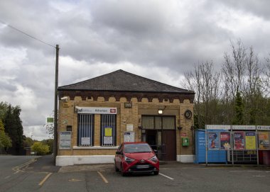 Atherton 'daki Atherton Tren İstasyonu girişi, Büyük Manchester, İngiltere