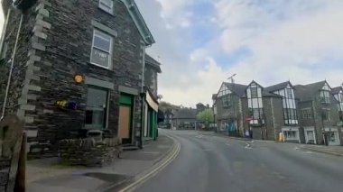 Lake District, Cumbria, İngiltere 'de Ambleside' dan 4K video geçiyor.