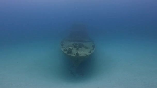 マルタのコミノでP31パトロールボートの難破船の4Kビデオ — ストック動画