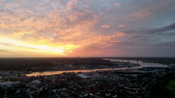 Drone Films Wet Dock Ipswich Suffolk Sunrise — стоковое видео