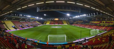 Gece Vicarage Road 'daki saha, Hertfordshire, İngiltere' deki Watford FC 'nin evi.