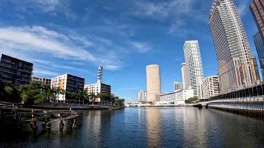 Tampa, Florida, ABD merkezindeki yüksek binaların 4K videosu.