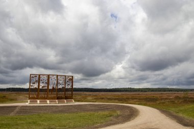 Ginkelse Heide (Ginkel Heath), 1944 yılında Arnhem, Hollanda yakınlarındaki Pazar Bahçesi Operasyonu sırasında İngiltere 'ye iniş yapan bölge.