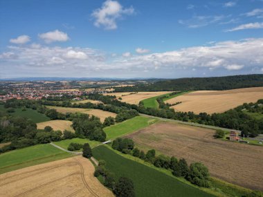 Doğu ve Batı Almanya arasındaki eski sınırın Eichsfeld, Thüringen, Almanya 'da bir hava manzarası