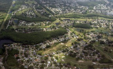 Tampa, Florida, ABD yakınlarındaki Greater Carrollwood yerleşim bölgesinin hava görüntüsü.