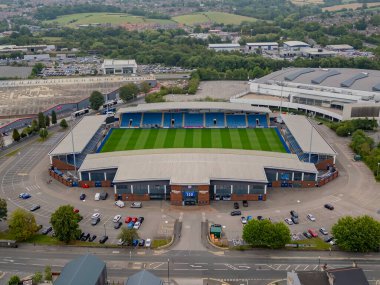 İngiltere 'nin Derbyshire kentindeki Chesterfield Futbol Kulübü' nün evindeki SMH Group Stadyumu 'nun hava görüntüsü.
