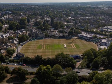 Chelmsford, Essex, İngiltere 'deki County Cricket Ground' un hava görüntüsü.