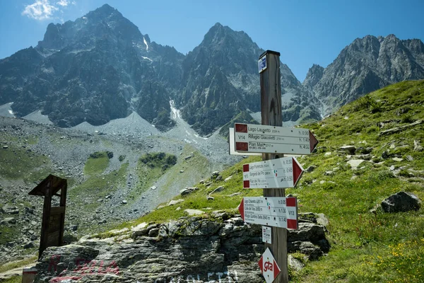 Nádherný Monviso Hora 3841 Metrů Cottian Alps Piemontu — Stock fotografie