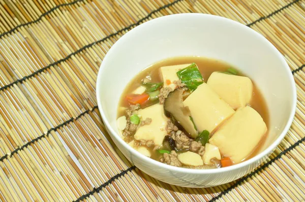 Tofu All Uovo Fritto Con Costoletta Maiale Fungo Fetta Topping — Foto Stock