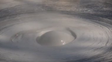 Beppu Jigoku Meguri ya da Japonya 'daki karadan gelen çamur.