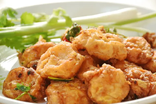 Crispy Tofu Stuffed Flour Dressing Garlic Pepper Spring Onion Couple — Stock Photo, Image