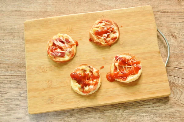 Mini Homemade Pizza Topping Sausage Cheese Chopping Block — Stock Photo, Image