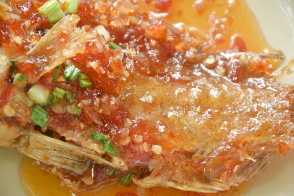 Batter Fried Red Grouper Fish Dressing Sweet Spicy Chili Sauce — Fotografia de Stock