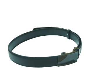 siyah deri adamlar iş kemeri beyaz arka planda yuvarlanıyor