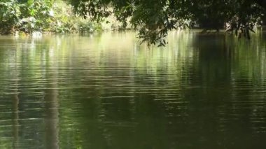 Muak Nehri Lek Lek-Muak Lek Şelalesi Tayland 'da dinlendirici yer yolculuğu
