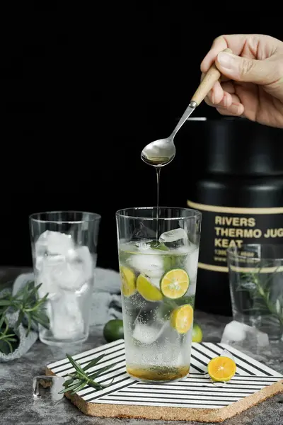 Beautiful Images Detox Drinks Images Kumquat Cucumber Juice — Stock Photo, Image