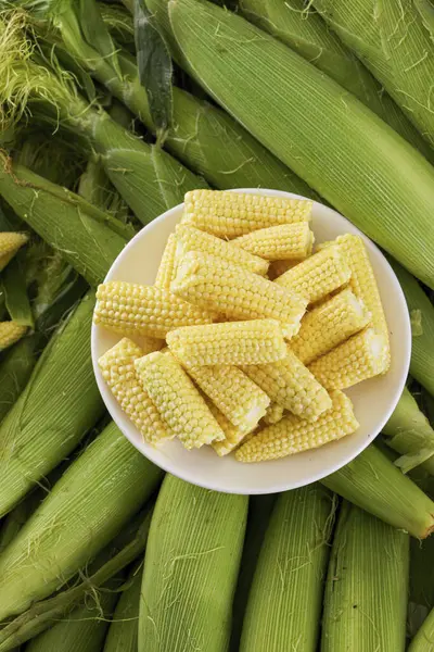 Obrázky Dětské Kukuřice Kukuřičné Palice Vysoce Kvalitní Obrázky Kukuřice — Stock fotografie