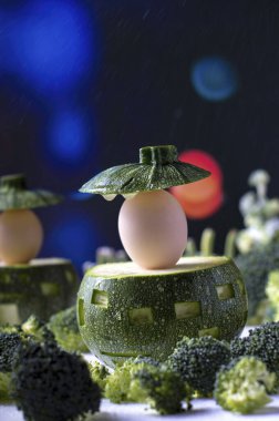 Sevimli yumurtalar, komik yumurtalar, stüdyoda çekilmiş, kaliteli görüntüler.