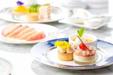 Çay falı dizileri, çay fincanı dekorasyonları ve fikirler, yüksek kaliteli kek resimleri.