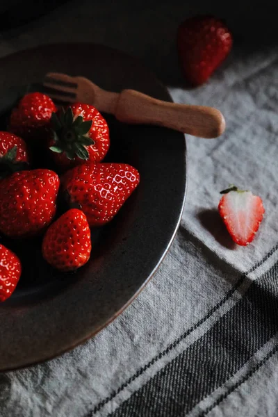Neue Bilder Von Erdbeeren Jahrgangs Erdbeeren Qualitativ Hochwertige Bilder — Stockfoto