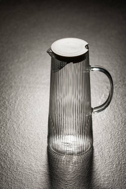 Boş şarap bardakları, boş su bardakları, restoran bardakları, şarap bardakları.