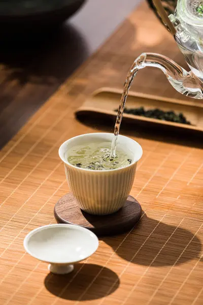 Obraz Zestaw Herbaty Osoba Podejmowania Azji Stylu Herbaty Filiżanki Herbaty — Zdjęcie stockowe