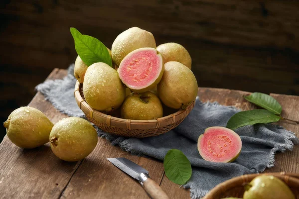 Guava Pembe Guava Lezzetli Asya Guava Resimleri Yüksek Kaliteli Resimler — Stok fotoğraf