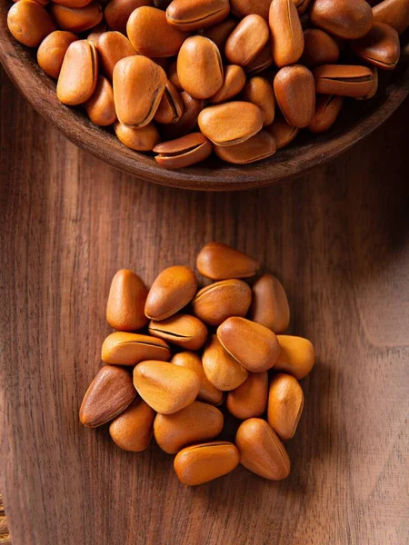 Beautiful pictures of pine nuts, photos of pine nuts, delicious pine nuts, high quality images