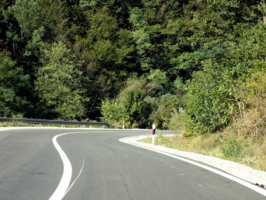           Dağ yollarının ve doğanın fotoğrafları.