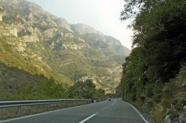           Dağ yollarının ve doğanın fotoğrafları.