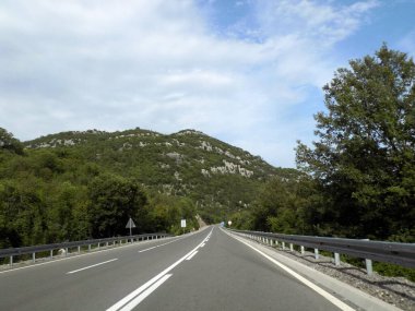           Dağ yollarının ve doğanın fotoğrafları.