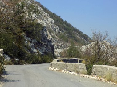           Dağ yollarının ve doğanın fotoğrafları.