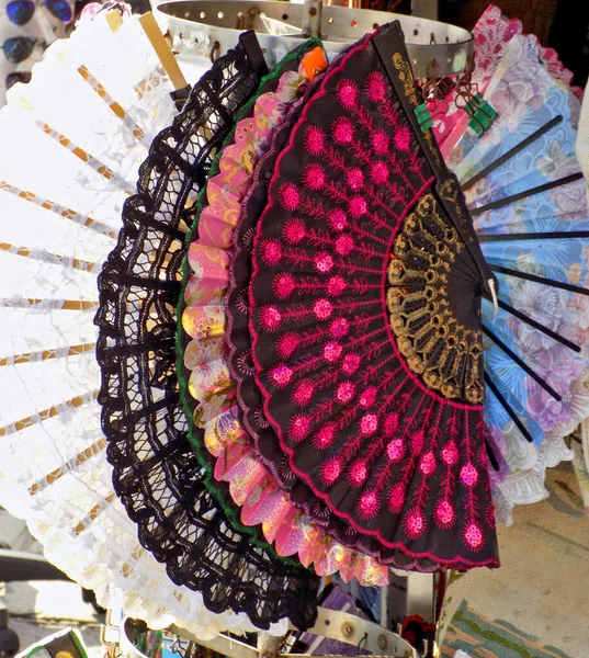 Many Colorful Lace Fans Accessories Shop — Stock Photo, Image
