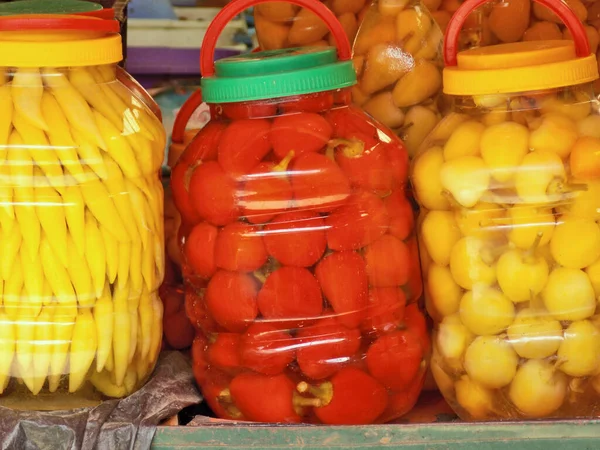 Hot Peppers Plastic Jars Market Stall — Stock Photo, Image