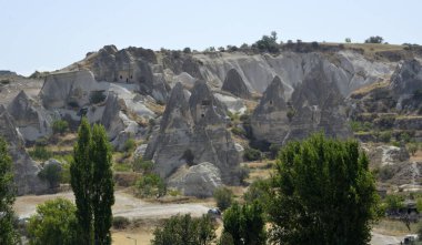 Kapadokya Türkiye 'de volkanik kayalar