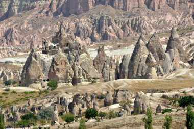 Kapadokya Türkiye 'de volkanik kayalar