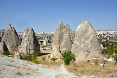 Kapadokya Türkiye 'de volkanik kayalar